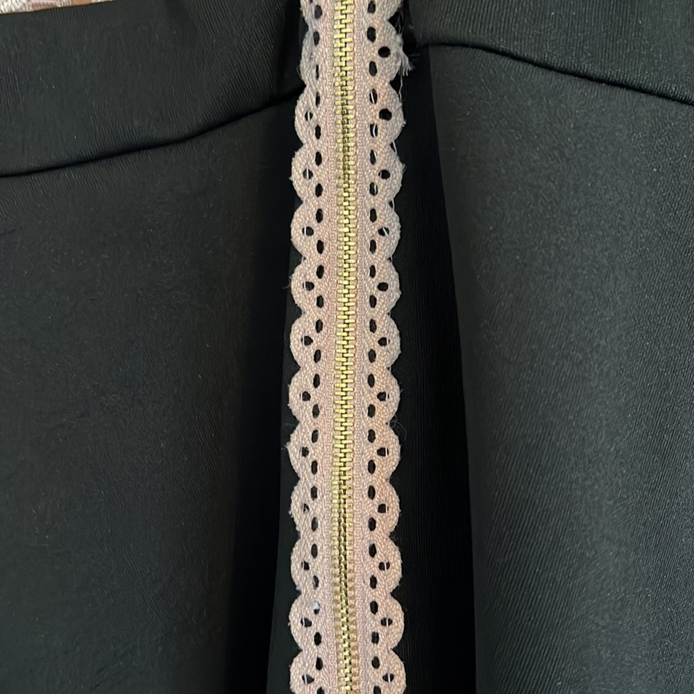 Classy girls dress - Picture 5 of 8